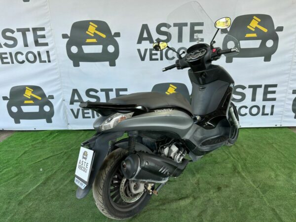 Piaggio Beverly 300 - immagine 10