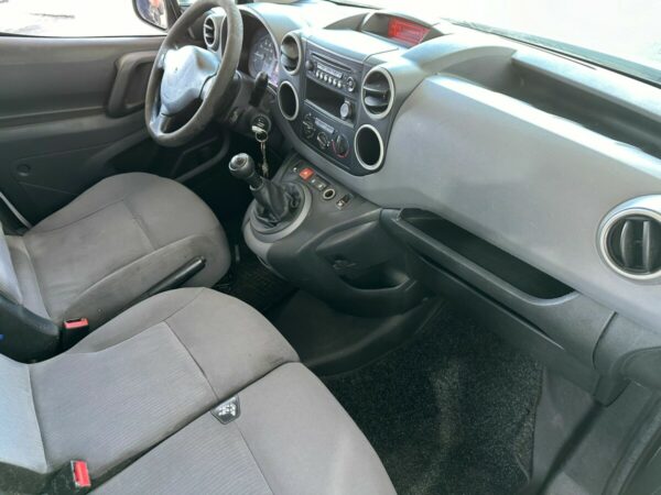 Peugeot Partner - immagine 9