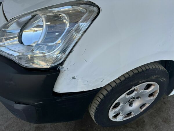 Peugeot Partner - immagine 10