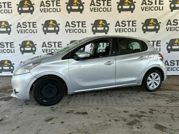 PEUGEOT 208 - immagine 19