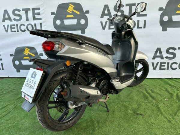 PEUGEOT TWEET 125 - immagine 5