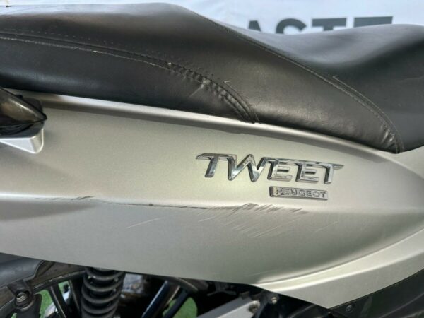PEUGEOT TWEET 125 - immagine 13