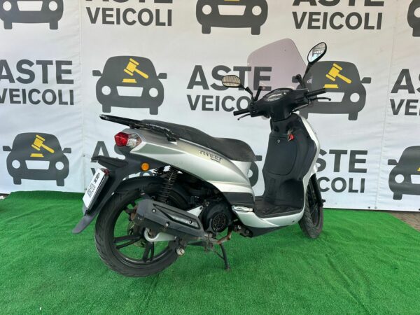 PEUGEOT TWEET 125 - immagine 4